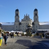 Weihnachtsmarkt vor dem Kloster in Einsiedeln